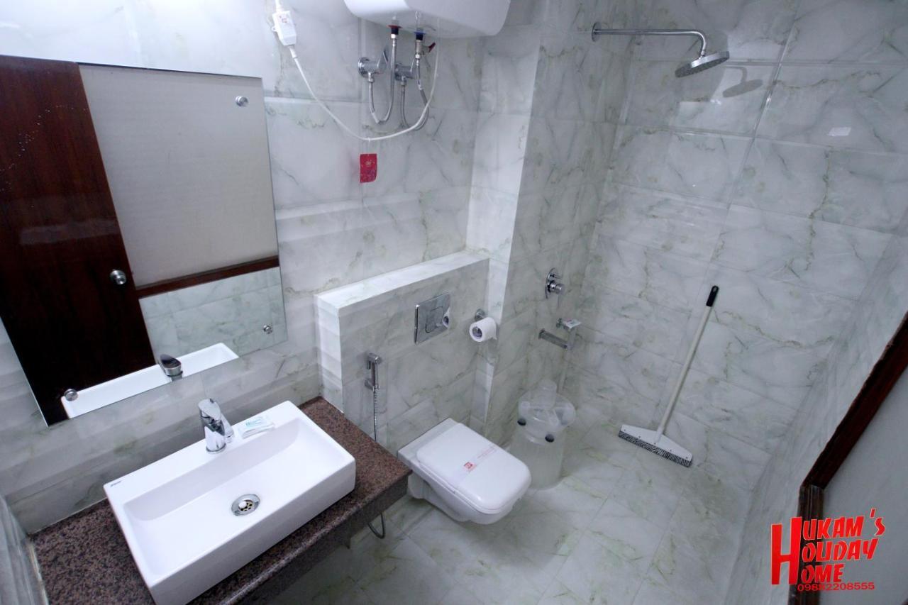 Hotel Hukam'S Holiday Home קאסול מראה חיצוני תמונה